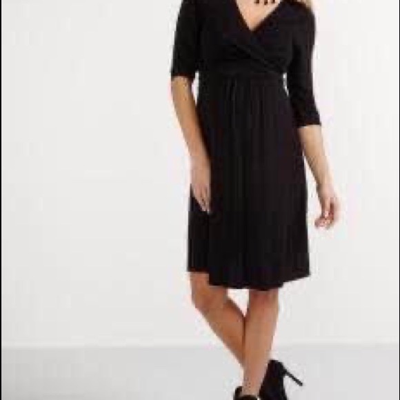 Brand new Thyme 3/4 sleeve black nursing/maternity dress size medium - Picture 1 of 3